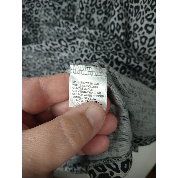 Fresh Woman L Knit Blouse Grey Black Cheetah 3/4 Sleeve Pullover Casual - Picture 8 of 9